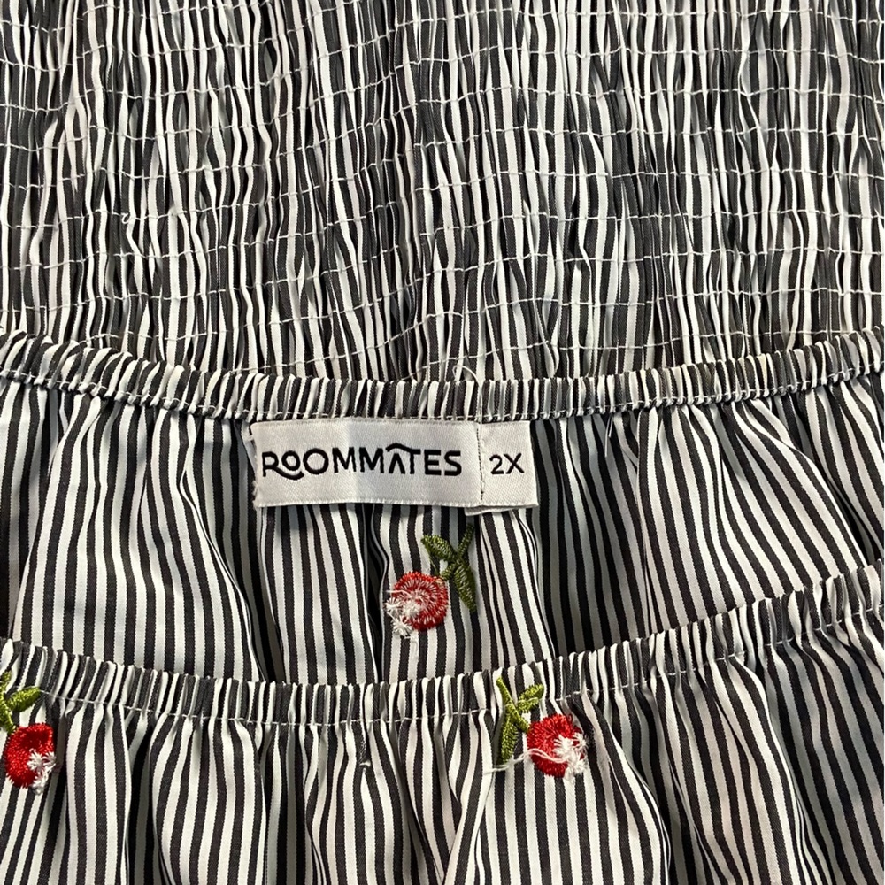 Roommates Striped Floral Lace Up Top Blouse - Woman’s Size 2X - Picture 7 of 8
